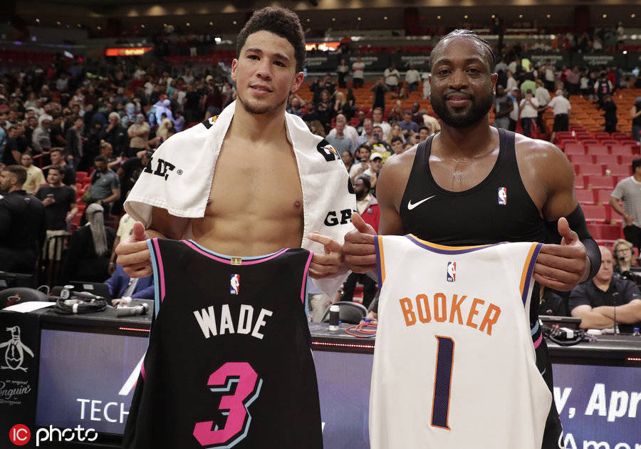 20岁264天！奥莱利是24年来破皇马球门最年轻英超球员（年仅20岁264天，奥莱利成24年来攻破皇马球门最年轻的英超球员）