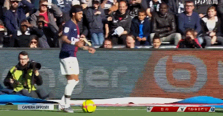 李霄鹏：近两场比赛运气站在我们这边，最重要的还是态度严肃