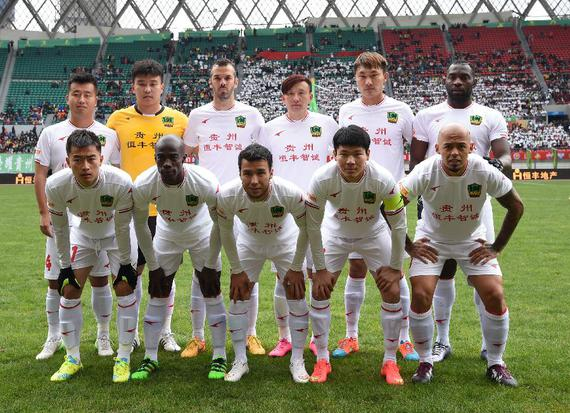 记者：海港对奥斯卡健康状况高度关切，通过多种方式表达慰问（记者称海港高度关注奥斯卡健康状况 多种方式传递慰问）