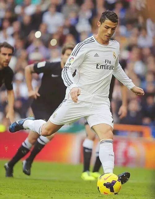 上汽旗下新能源品牌智己汽车赞助中国香港队，赞助费超100万