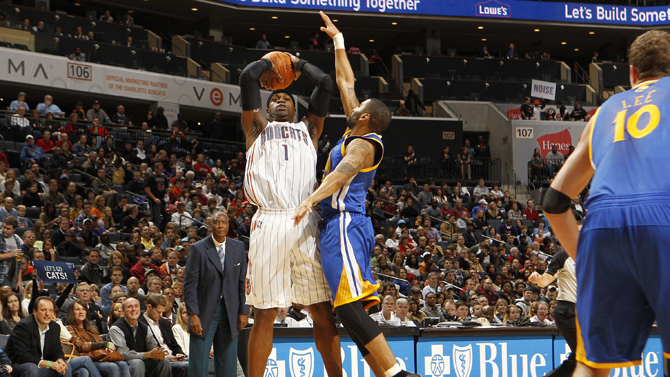 其中包括洛 其中包括洛